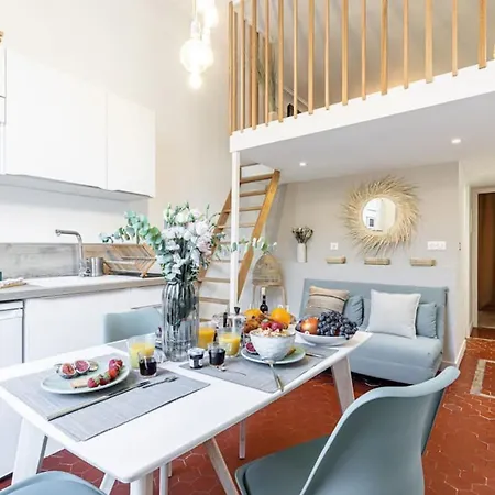 Apartment Prefecture 15 - Old Town Duplex 2 Doubles Beds